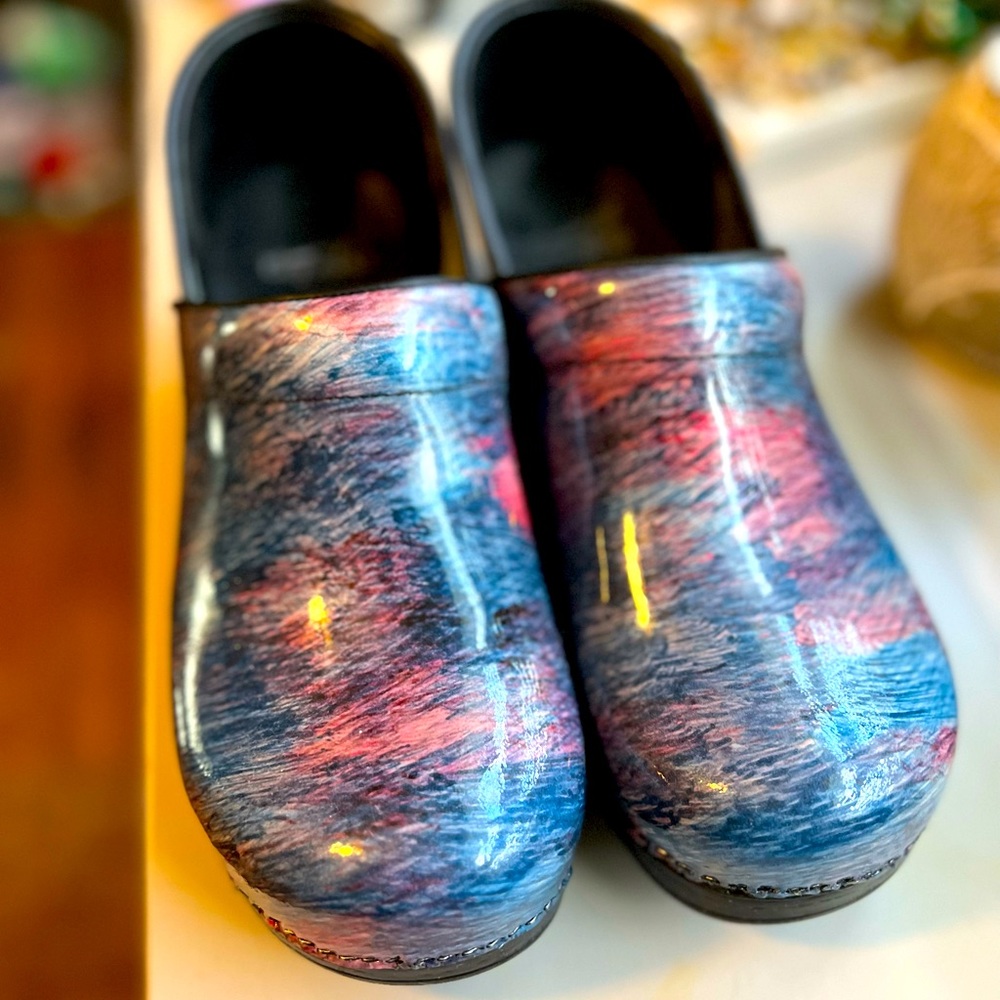 Dansko shoes. Size 40. Only worn a few times.